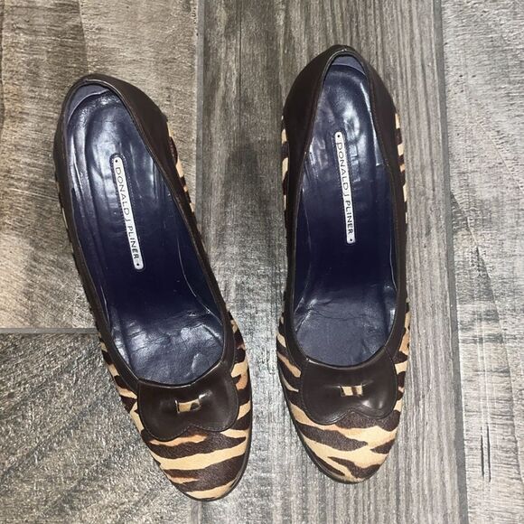 Donald J. Pliner  animal print 3.5” leather wedge. - Picture 2 of 4